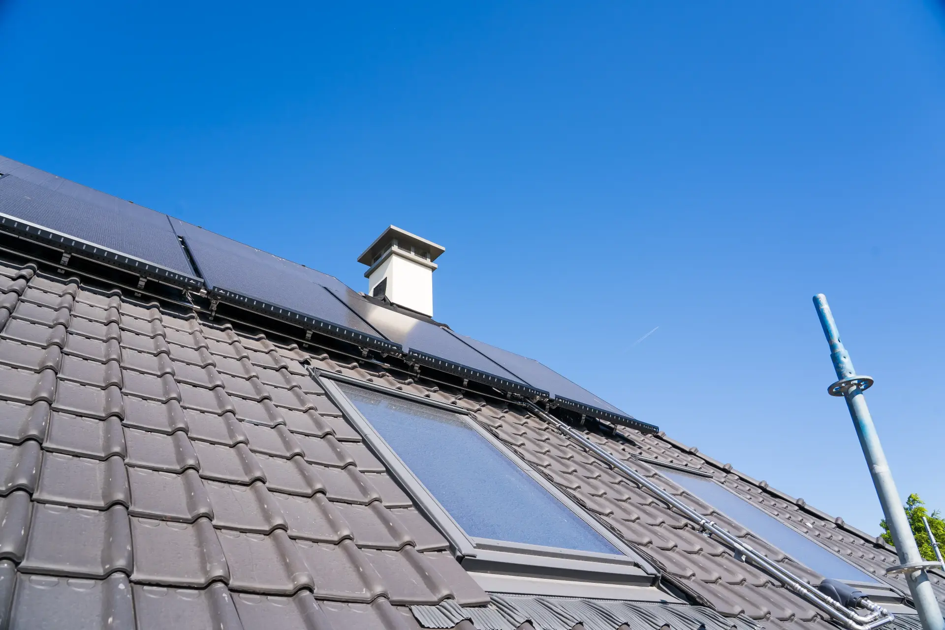 Elektriciteit zonnepanelen woning Middelland Installatie Techniek MIT
